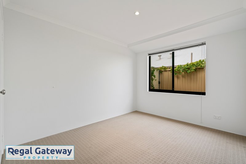 Photo - 40 Honeyeater Street, Beeliar WA 6164 - Image 12