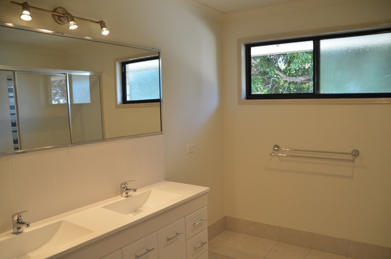 Photo - 40 Howard Street, Burrum Heads QLD 4659 - Image 24