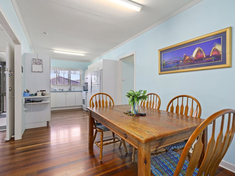 Photo - 40 Illawarra Street, Everton Hills QLD 4053 - Image 7