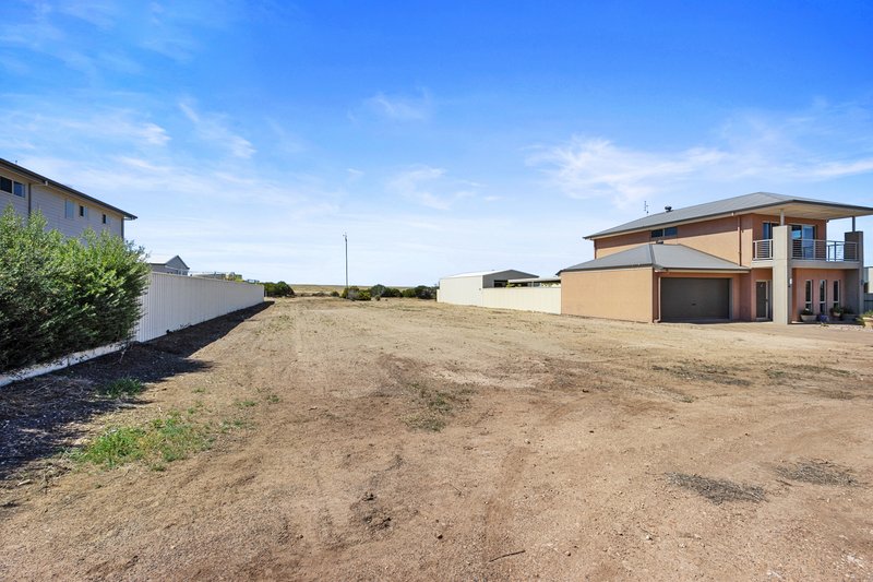 Photo - 40 Islesworth Street, North Beach SA 5556 - Image 6