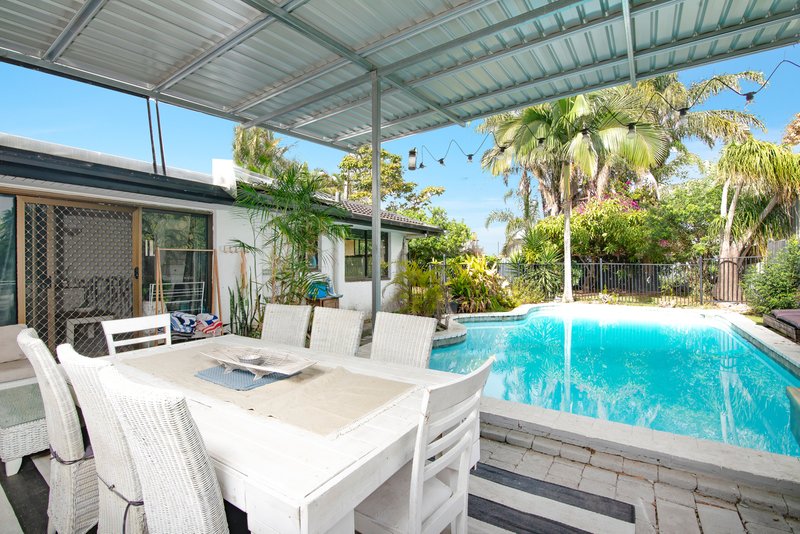 Photo - 40 Japonica Drive, Palm Beach QLD 4221 - Image 3