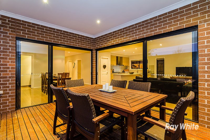 Photo - 40 John Russell Road, Cranbourne West VIC 3977 - Image 8