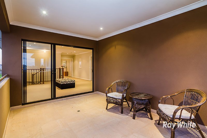 Photo - 40 John Russell Road, Cranbourne West VIC 3977 - Image 24