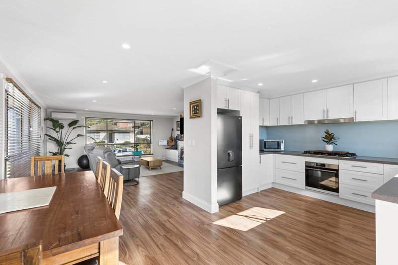 Photo - 40 Kansas Avenue, Bell Post Hill VIC 3215 - Image 5