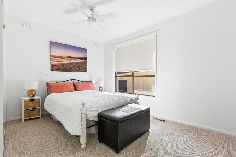 Photo - 40 Kansas Avenue, Bell Post Hill VIC 3215 - Image 7