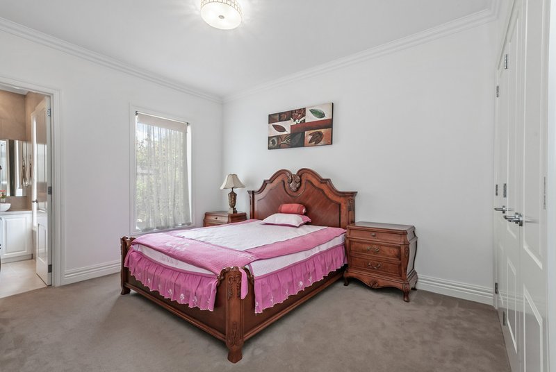 Photo - 40 Kerrie Road, Glen Waverley VIC 3150 - Image 14