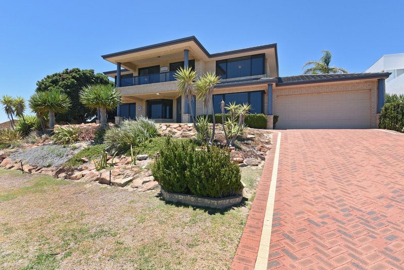 Photo - 40 Kinsale Drive, Mindarie WA 6030 - Image 2