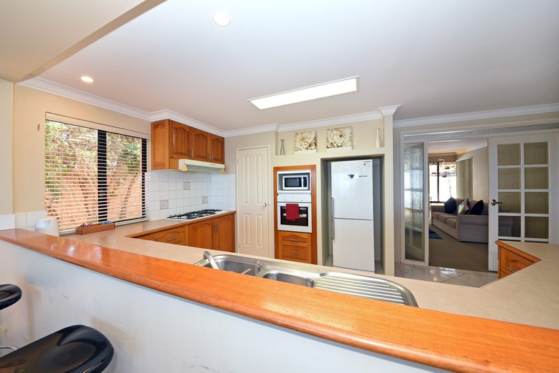 Photo - 40 Kinsale Drive, Mindarie WA 6030 - Image 11