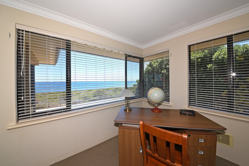 Photo - 40 Kinsale Drive, Mindarie WA 6030 - Image 21