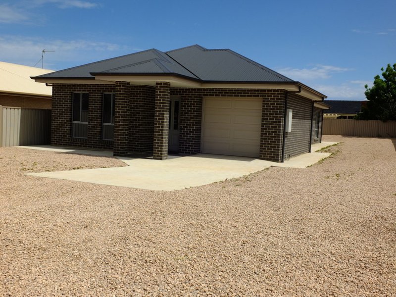 Photo - 40 Kitto Road, Moonta Bay SA 5558 - Image 23