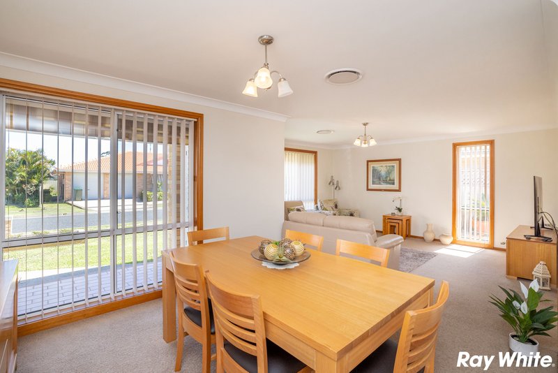 Photo - 40 Lachlan Avenue, Tuncurry NSW 2428 - Image 3