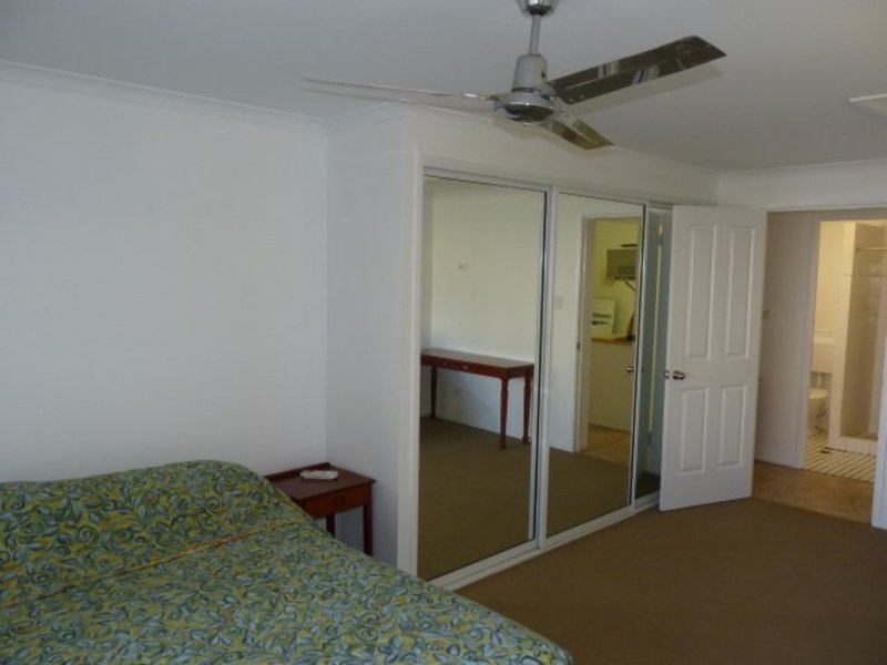 Photo - 40 Ladbroke Cresent , Urangan QLD 4655 - Image 22