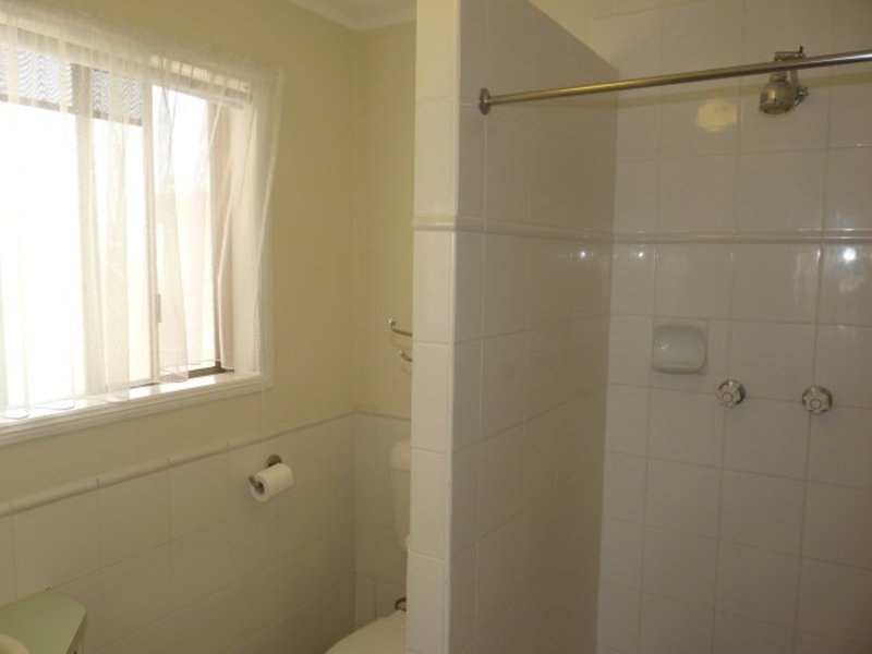 Photo - 40 Ladbroke Cresent , Urangan QLD 4655 - Image 23