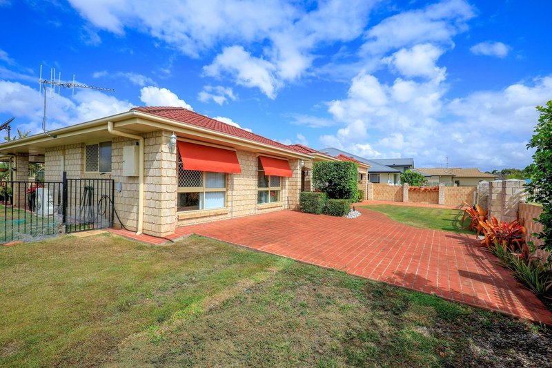 Photo - 40 Lakeview Drive, Bundaberg North QLD 4670 - Image 4