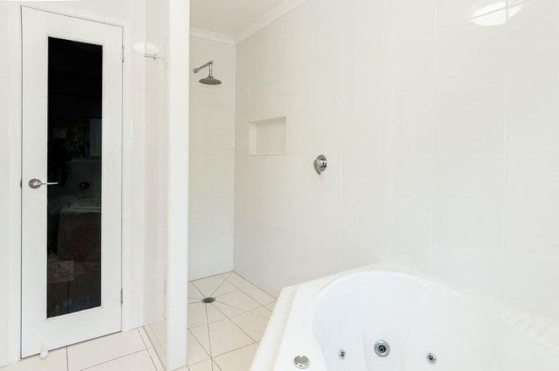 Photo - 40 Langdon Street, Tannum Sands QLD 4680 - Image 9