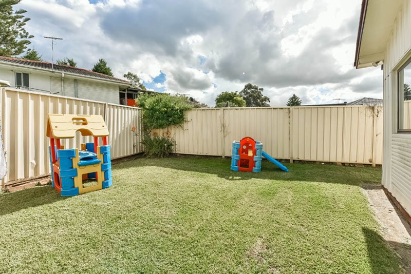 Photo - 40 Lawn Avenue, Bradbury NSW 2560 - Image 7