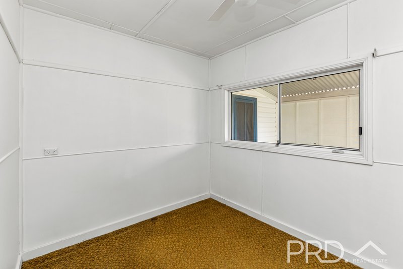 Photo - 40 Lockhart Street, Adelong NSW 2729 - Image 4