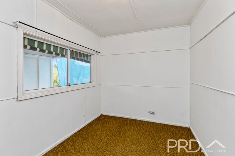 Photo - 40 Lockhart Street, Adelong NSW 2729 - Image 7