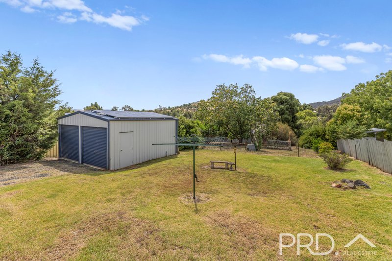 Photo - 40 Lockhart Street, Adelong NSW 2729 - Image 12