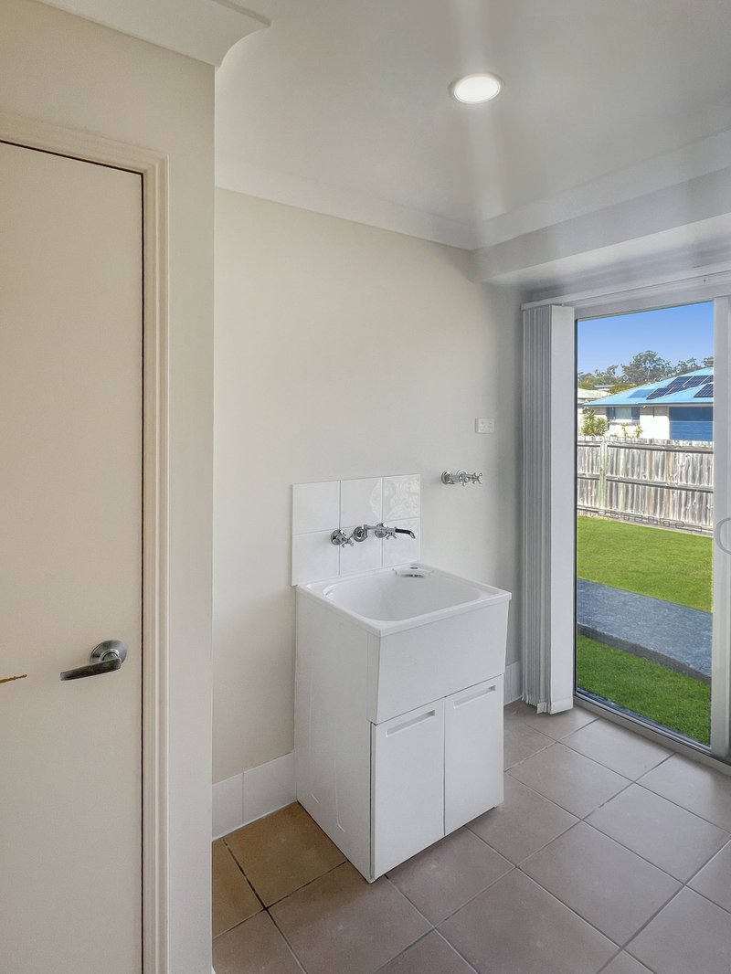 Photo - 40 Lockyer Place, Crestmead QLD 4132 - Image 23