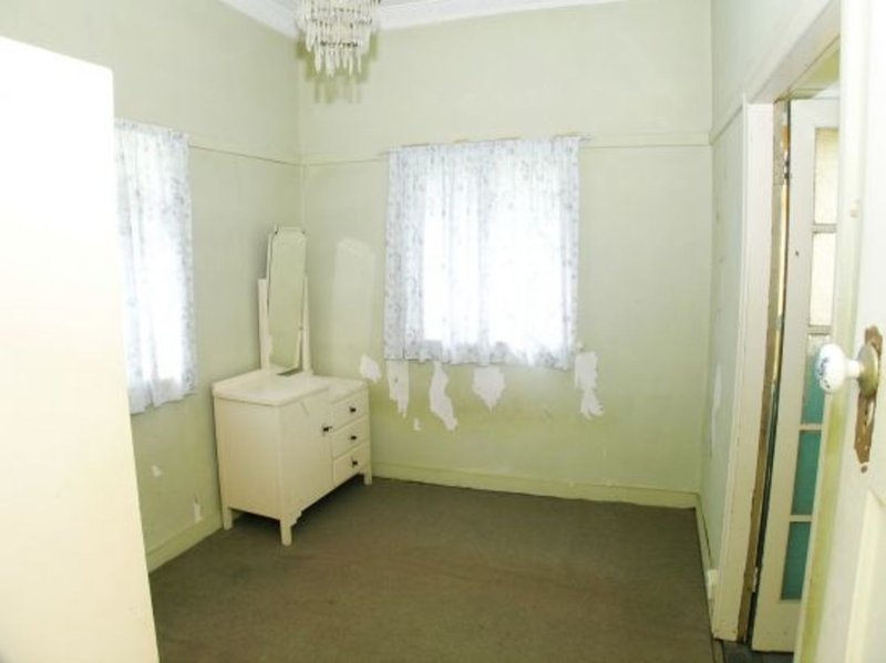 Photo - 40. Lockyer Street, Camp Hill QLD 4152 - Image 11