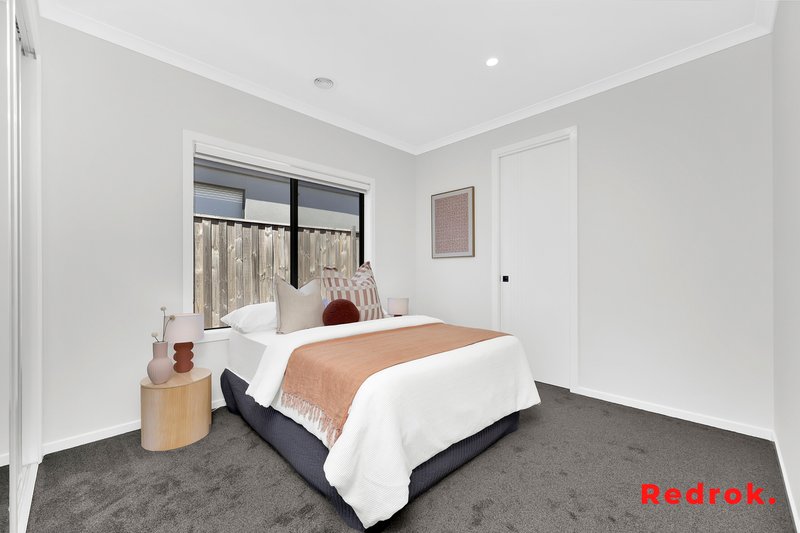 Photo - 40 Lollipop Crescent, Sunbury VIC 3429 - Image 15