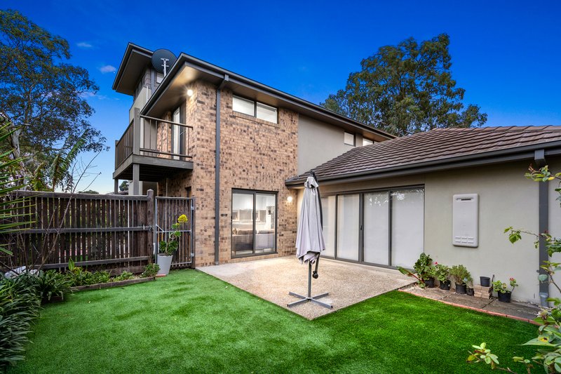 Photo - 40 Lyndarum Drive, Epping VIC 3076 - Image 11