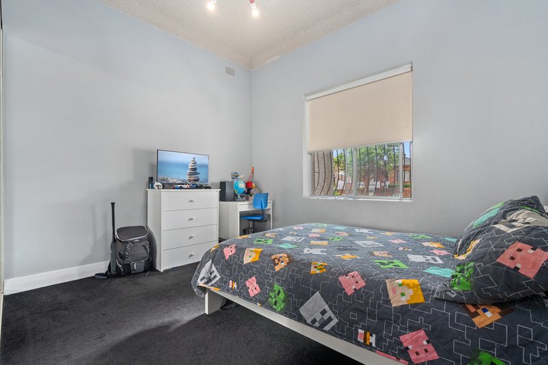 Photo - 40 Mackenzie Street, Concord West NSW 2138 - Image 8