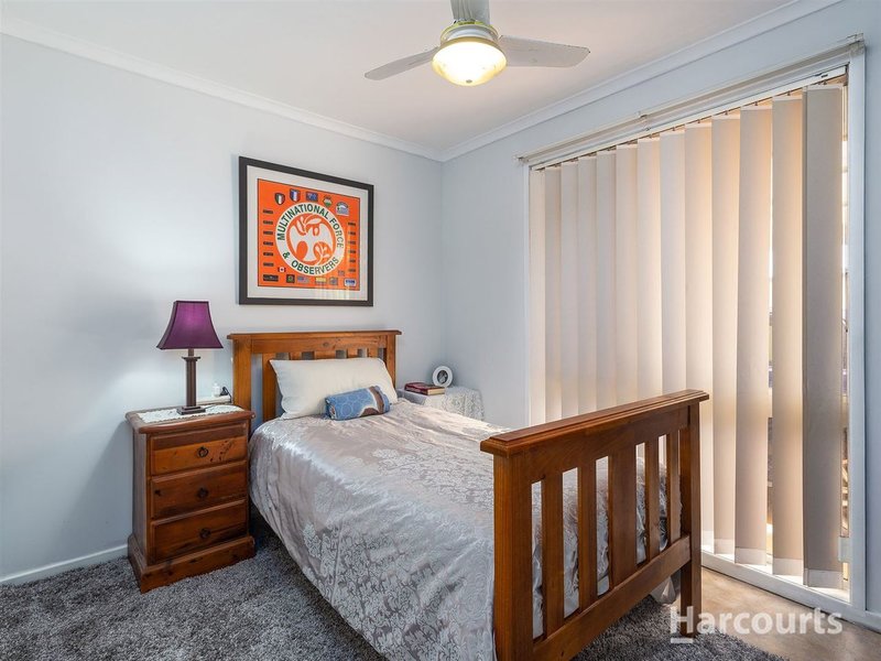 Photo - 40 Macquarie Dr , Petrie QLD 4502 - Image 9