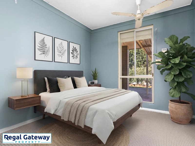 Photo - 40 Madden Way, Parmelia WA 6167 - Image 5