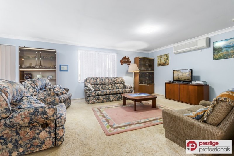 Photo - 40 Magree Crescent, Chipping Norton NSW 2170 - Image 4