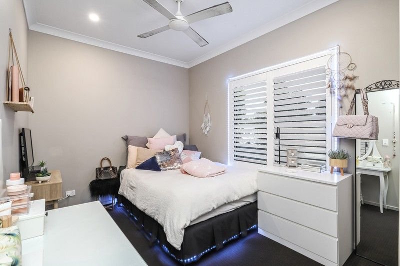 Photo - 40 Majestic Street, Bridgeman Downs QLD 4035 - Image 9