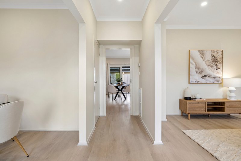 Photo - 40 Mapleton Avenue, Harrison ACT 2914 - Image 10
