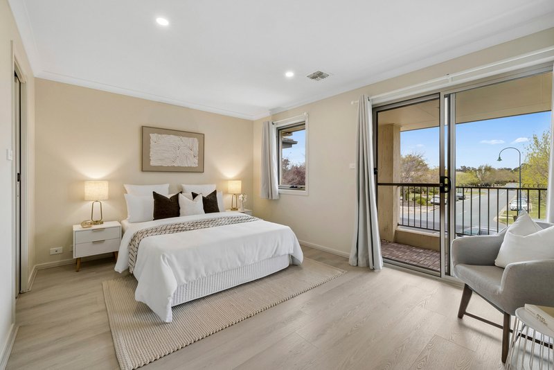 Photo - 40 Mapleton Avenue, Harrison ACT 2914 - Image 15