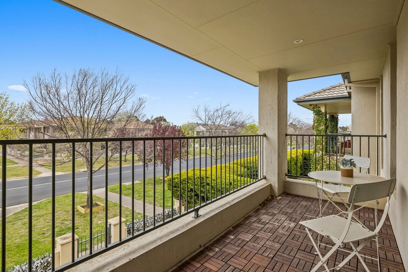 Photo - 40 Mapleton Avenue, Harrison ACT 2914 - Image 18