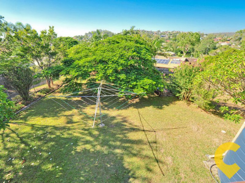 Photo - 40 Marshall Road, Holland Park West QLD 4121 - Image 3