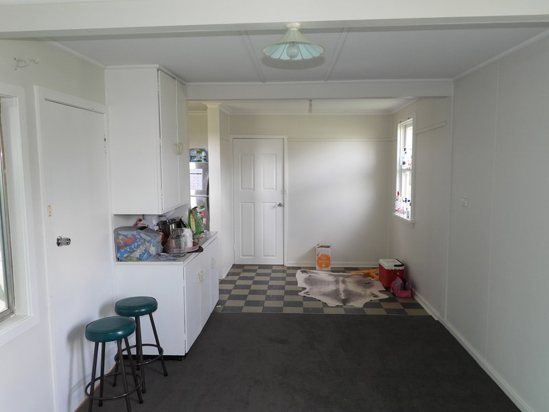 Photo - 40 Mcalister Street, Darlington Point NSW 2706 - Image 3