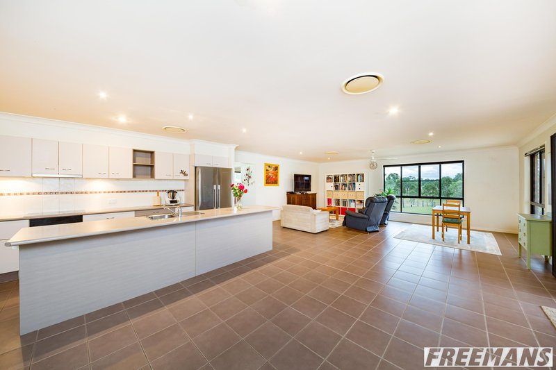 Photo - 40 Mcewans Road, Nanango QLD 4615 - Image 6