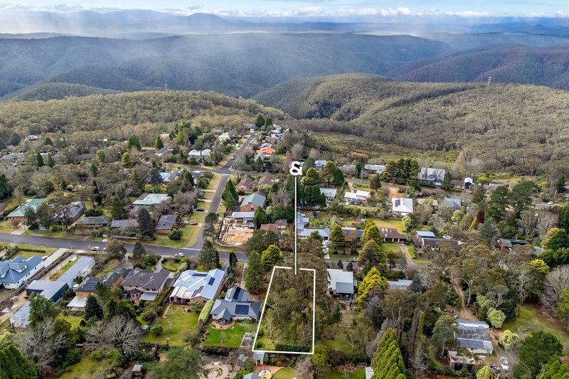 Photo - 40 Mclaughlin Avenue, Wentworth Falls NSW 2782 - Image 4
