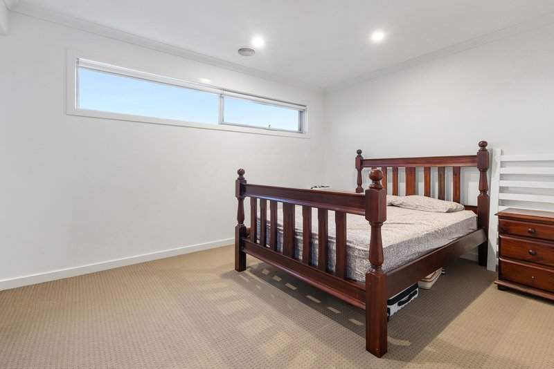 Photo - 40 Merlin Street, Craigieburn VIC 3064 - Image 8