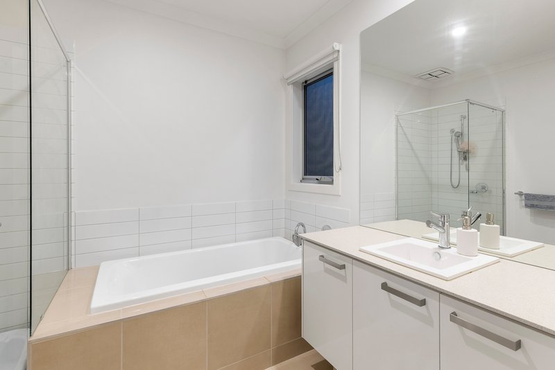 Photo - 40 Merlin Street, Craigieburn VIC 3064 - Image 9