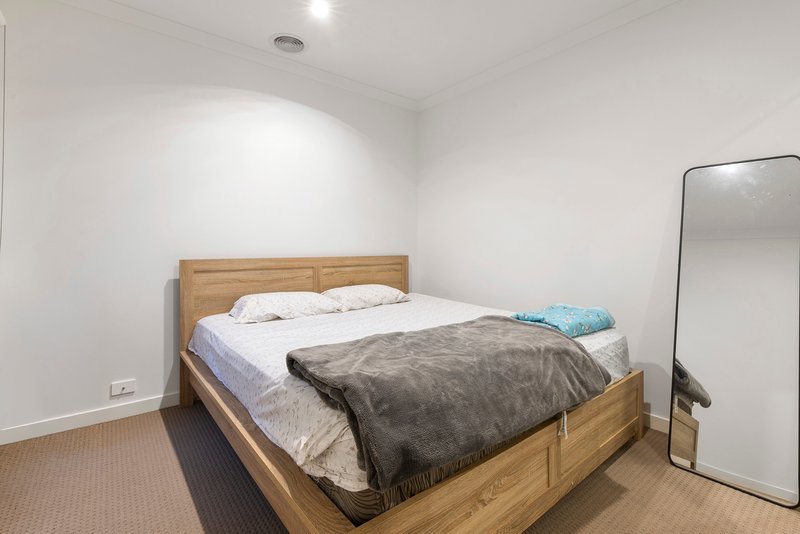 Photo - 40 Merlin Street, Craigieburn VIC 3064 - Image 10