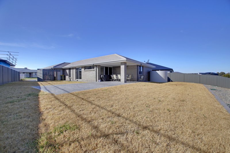 Photo - 40 Mewburn Dr , Goulburn NSW 2580 - Image 19