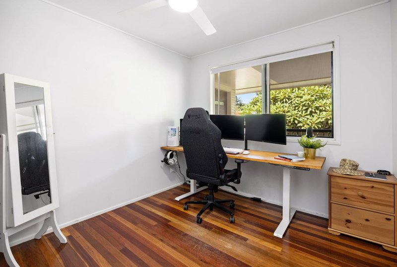 Photo - 40 Michaela Crescent, The Gap QLD 4061 - Image 10