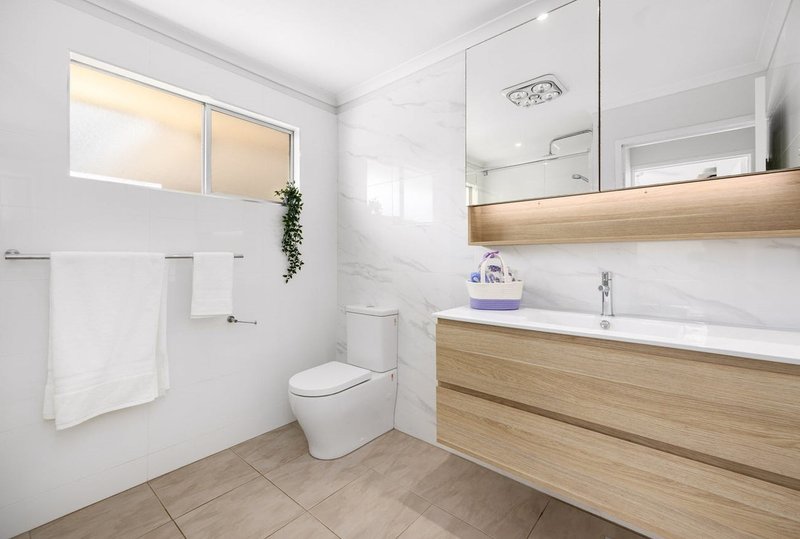 Photo - 40 Michaela Crescent, The Gap QLD 4061 - Image 11