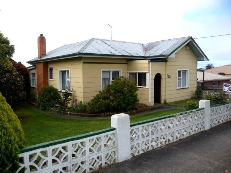 40 Middle Road, Devonport TAS 7310