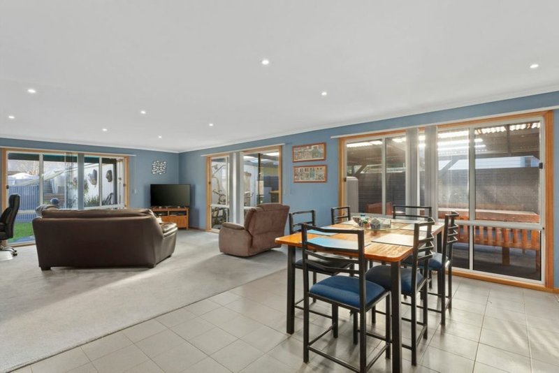 Photo - 40 Mouchemore Avenue, St Leonards VIC 3223 - Image 5