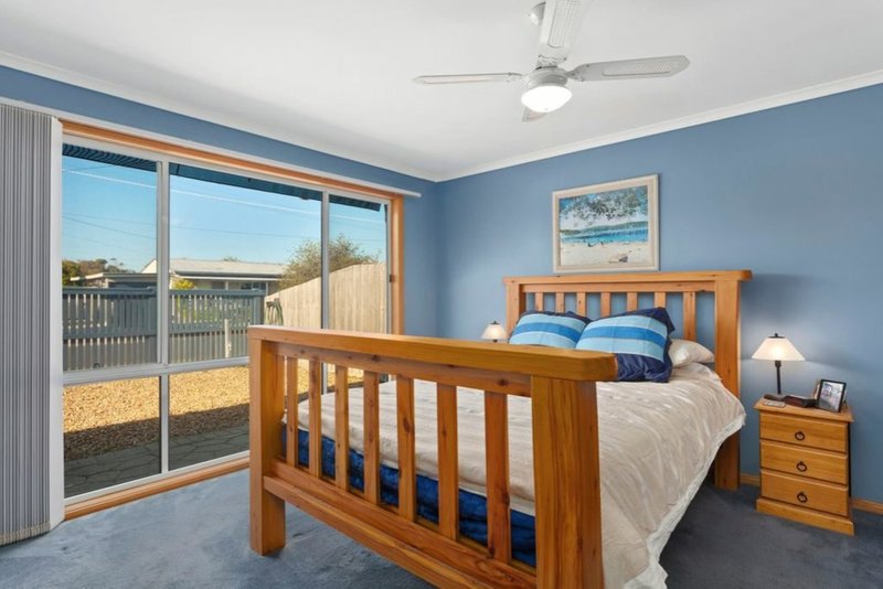 Photo - 40 Mouchemore Avenue, St Leonards VIC 3223 - Image 7