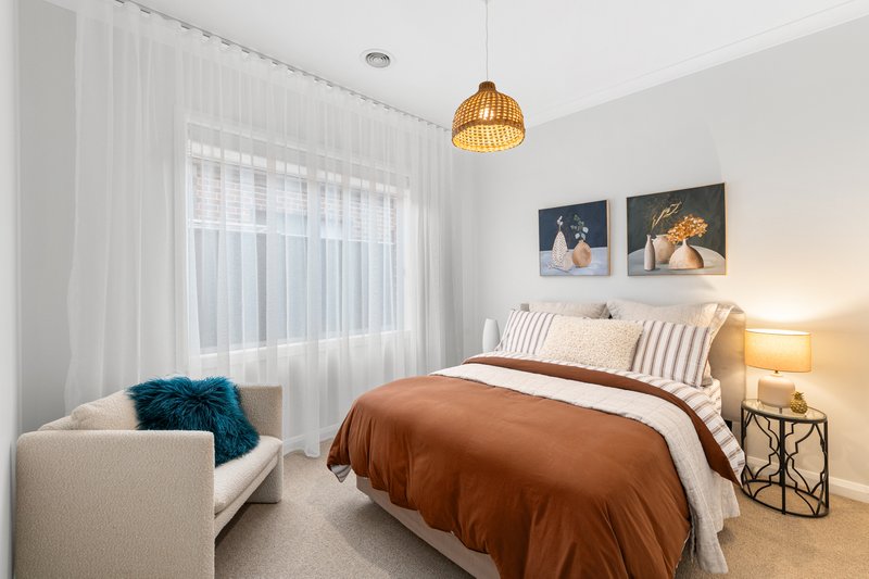 Photo - 40 Mount Eccles Way, South Morang VIC 3752 - Image 8