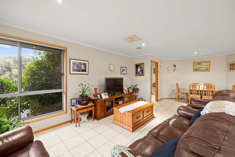 Photo - 40 Mountain Way, Lavington NSW 2641 - Image 10